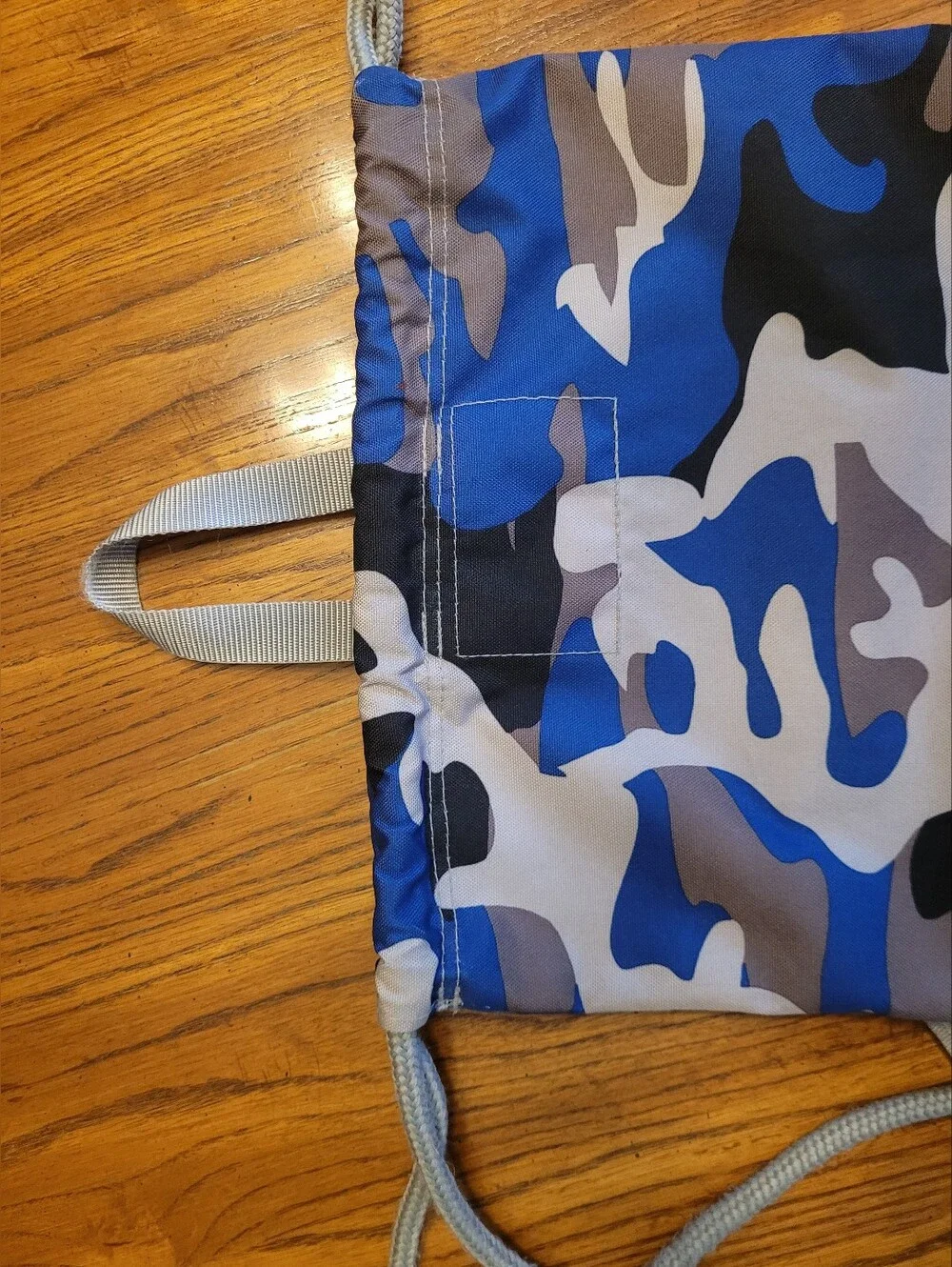 L.L. Bean Everyday Kids Camo Drawstring Bag Mesh Pocket Blue.